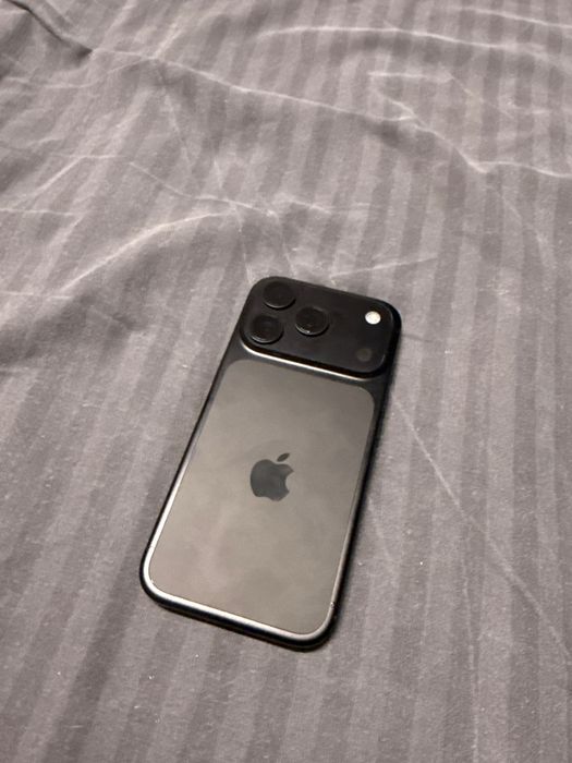 Iphone 17 pro 256 BLACK edition  профісійний перекрас з Єміратів