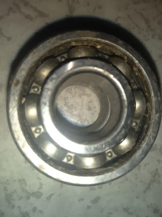 Подшипник    204