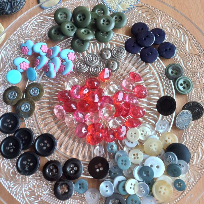 Продам мереживо СРСР, нашивки (наліпки) Дісней. Гудзики на різний смак