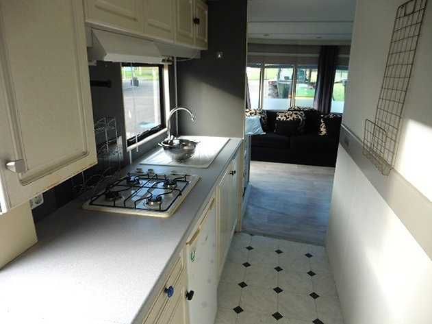 LINDA CASA COM 2 QUARTOS PARA HABITAR