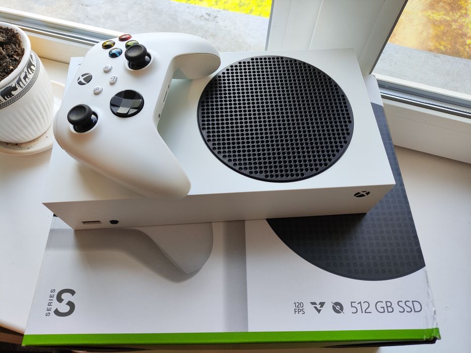 Xbox series s ідеальний стан + акумулятор