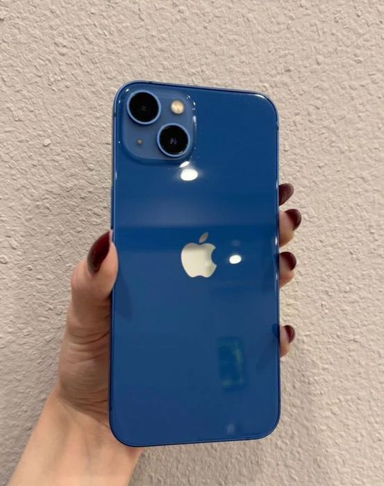 Продам iPhone 13 128