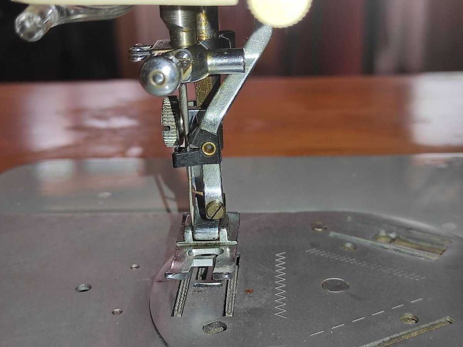 Швейная Necchi Supernova Ultra