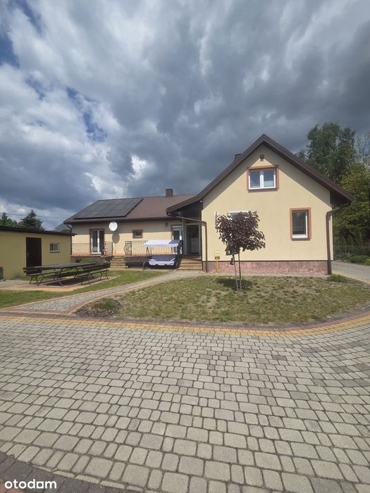 Ładny duży dom 220m2 Stadnicka Wola na działce 1,5HA
