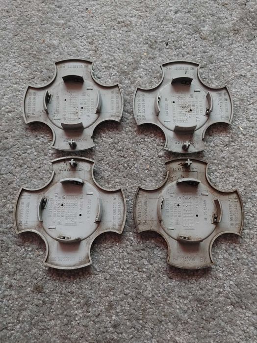 Dekielki alufelgi 4x100 opel  komplet skoda 56mm x 52mm oryginał
