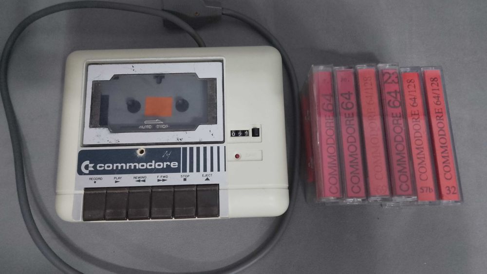 Commodore 1530 / Magnetofon + kasety