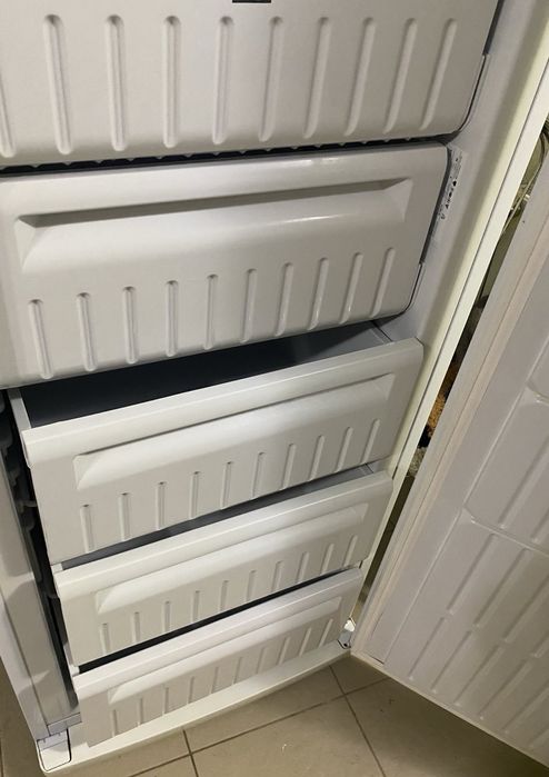 Морозильна камера Іndesit