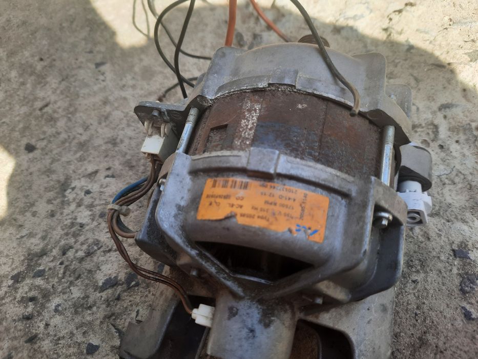 Продам електричні мотори