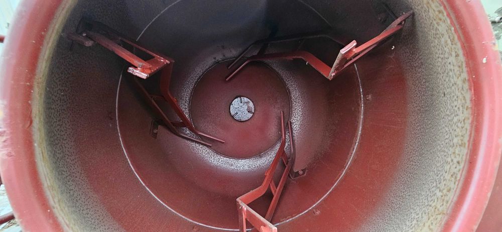 Betoneira de 300 litros