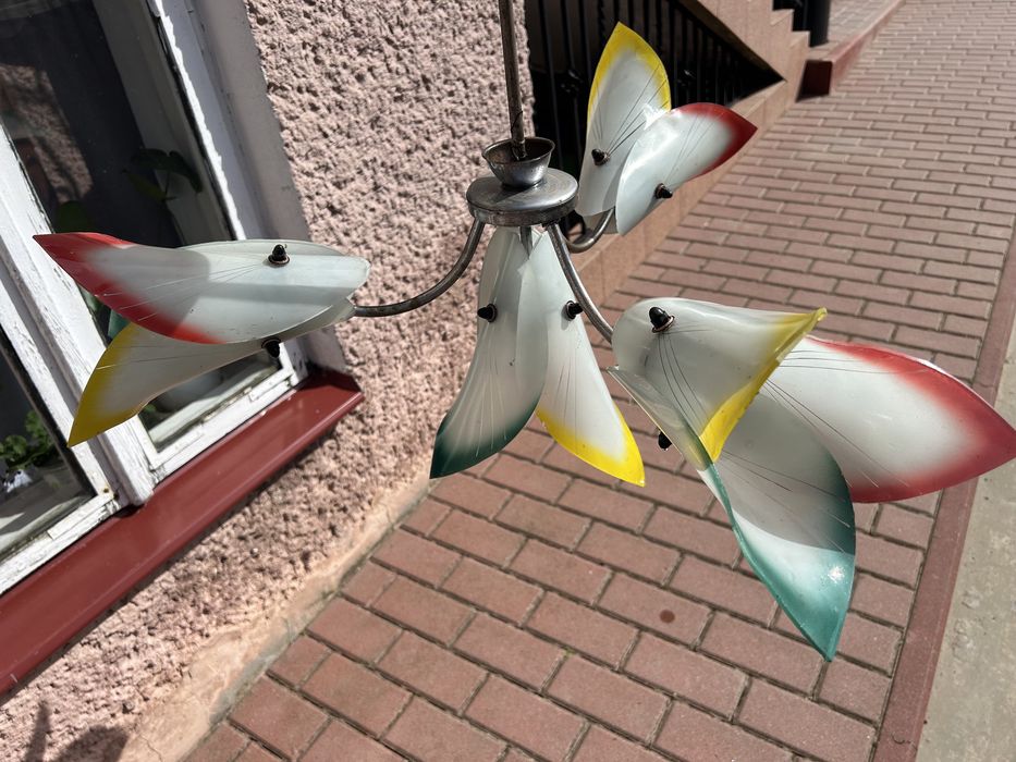 Lampa sufitowa, oświetlenie
