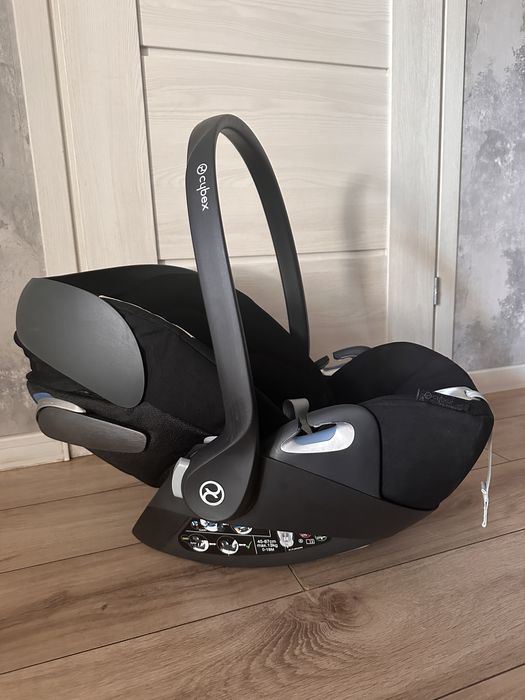 Pierwszy fotelik nosidełko Cybex