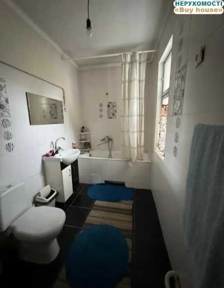 Продаж будинку в Сваляві