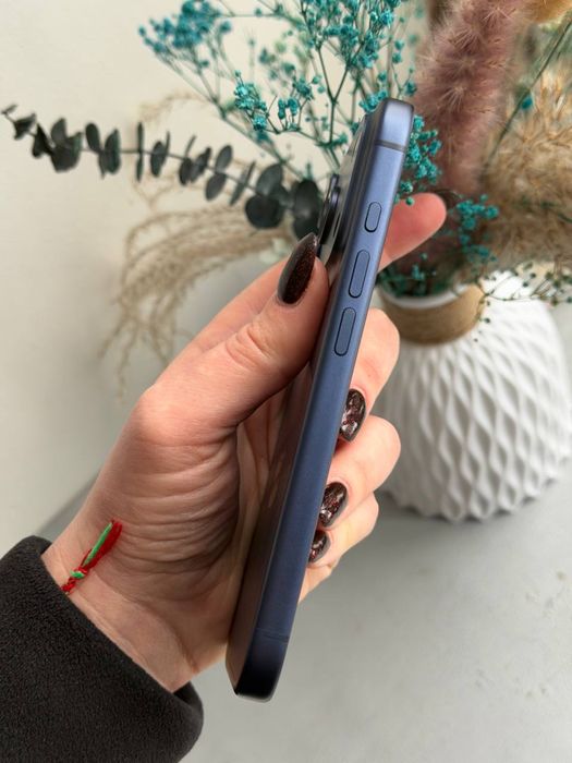 Apple iPhone 17 Pro 256GB Deep Blue. Neverlock. Esim. 1 цикл