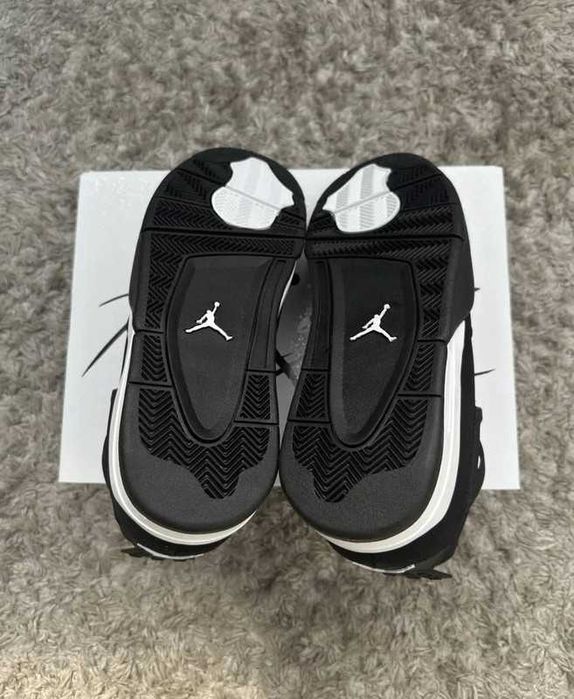 Jordan 4 Retro White Thunder R.43