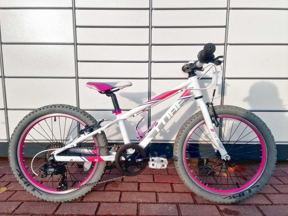Rower dziecięcy 20" Cube Race 200 / dla dziewczynki / Ładny stan