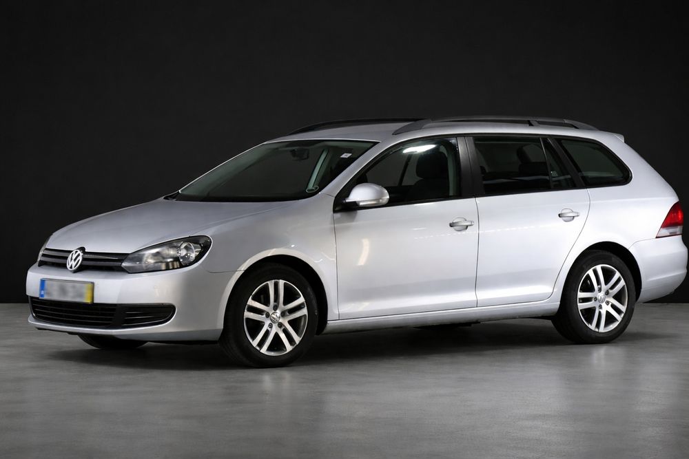 VW Golf Variant 1.6 TDi Highline
ModeloGolf vi variant diesel 
Ano do