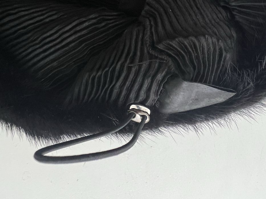 Берет норковий чорний