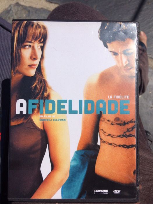 Mulher com a tatuagem dragao segunda juventude A fidelidade