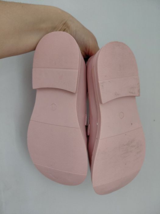 Продам НОВІ рожеві туфлі 34 розмір, 21,3 см