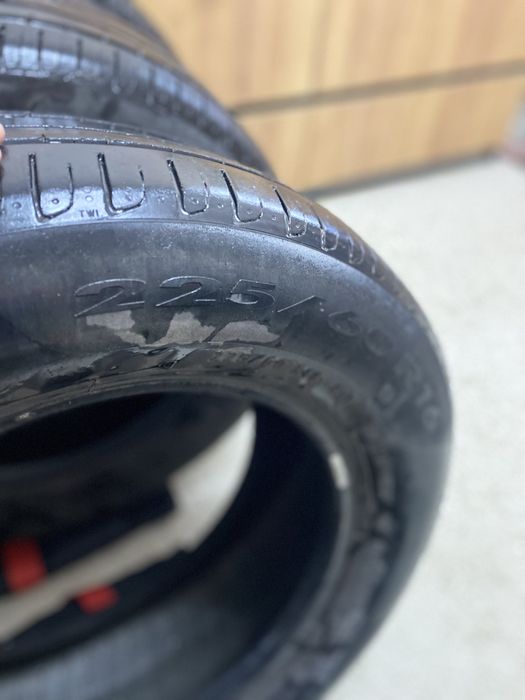 Продам 4 шины б/у Pirelli CINTURATО P7 225/60 r16