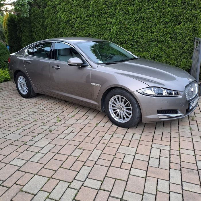 Jaguar XF