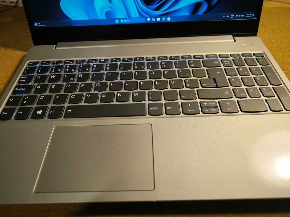 Portátil Lenovo IdeaPad S340-15IWL, i7 8565U, 8GB RAM, 512GB SSD