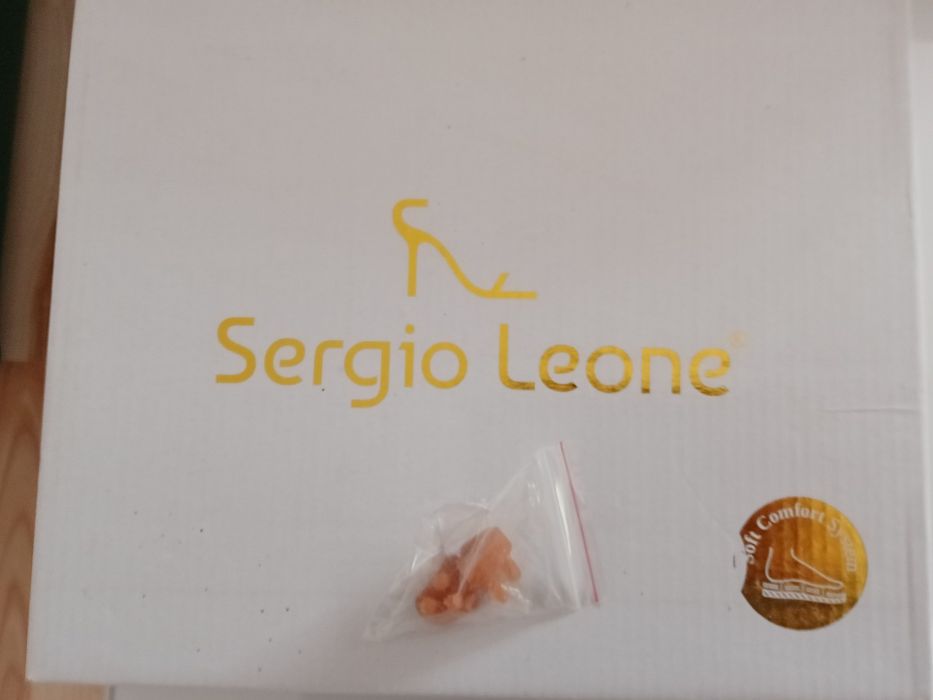Szpilki-sergio leone