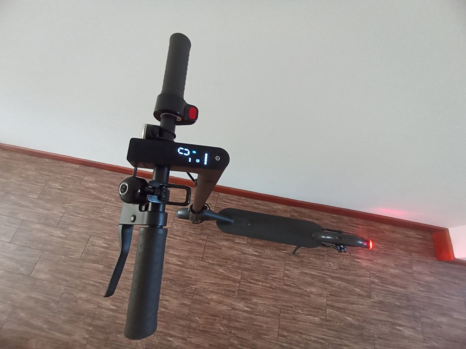 Електросамокат Xiaomi Mi Electric Scooter 2 black