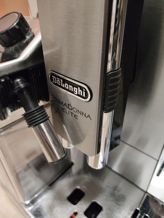 Кавомашина Delonghi Prima Donna Elite