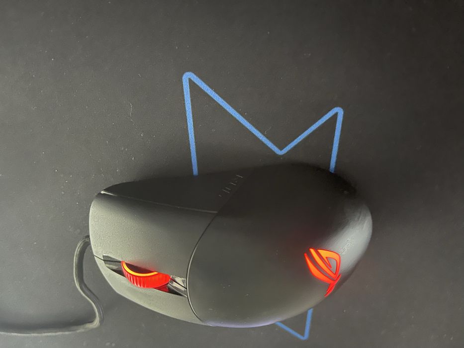 Razer Blackwidow e Asus Rog Keris novos