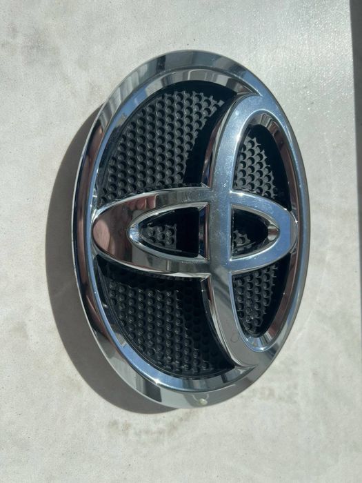 Значок Toyota 75312-60050: 35 $ - Наклейки, эмблемы, значки Ровно