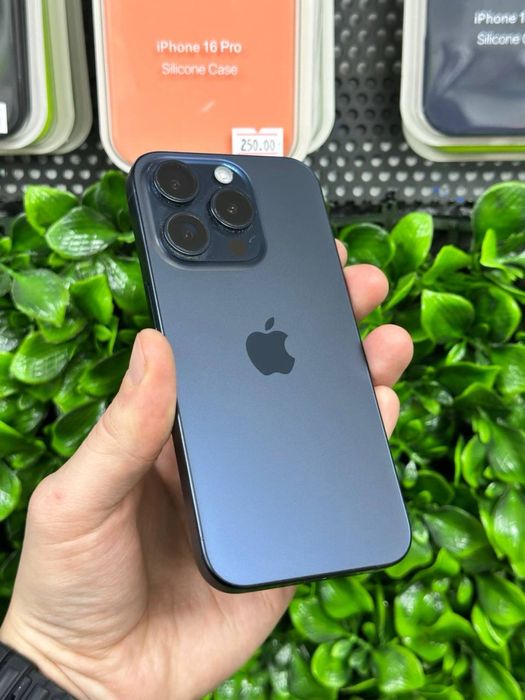 iPhone 15 Pro 128 gb акб 85% blue neverlock телефон айфон синій