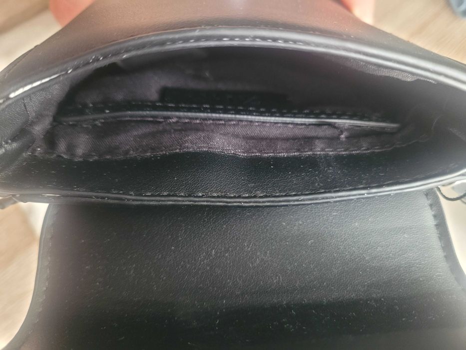 Torebka na pasku damska męska listonoszka na telefon dokumenty Zara