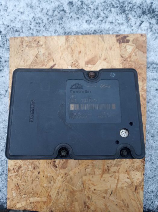 Блок ABS Ford Focus 2M51-2M110-EB