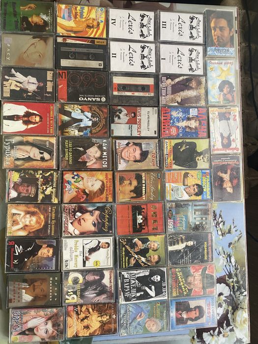 Старые кассеты продаю