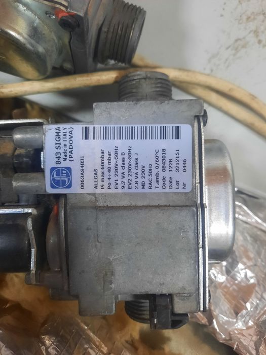 Промисловий газовий котел ((можна на дрова переробити)1000м2 Італія