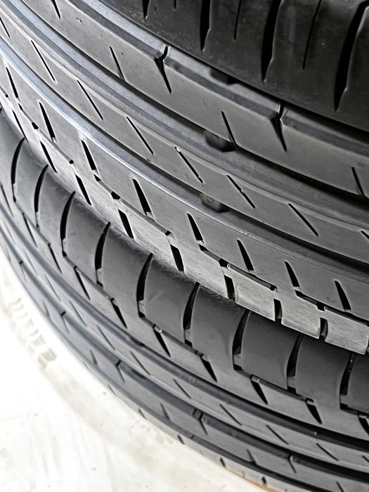 Pneus Continental Premium Contact 6 - 215/50/17 - Como NOVOS