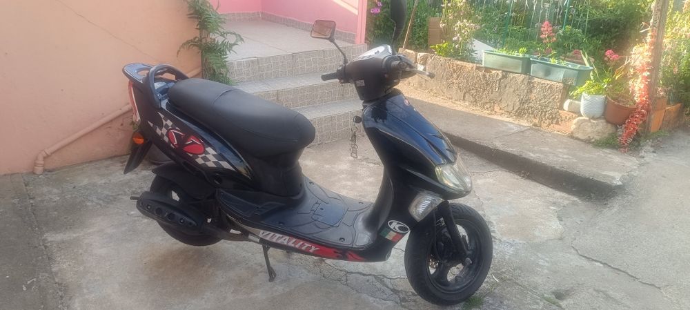 Moto 50cc kymko em bom estado