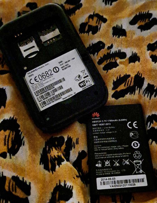 Router Huawei E5372s-32 WiFi b/g/n 3G/4G HSPA+/LTE (czarny)