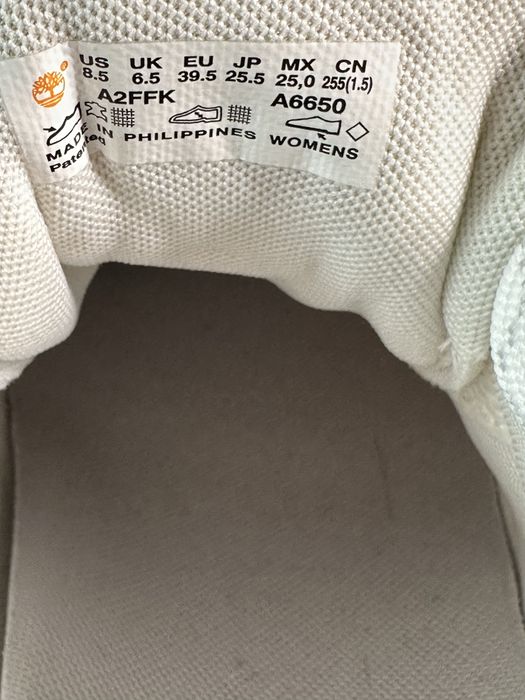 Нові кросівки . Дуже зручні та комфортні