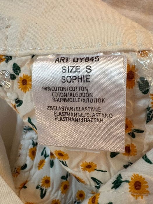 Spodnie jeans Wiya S nowe