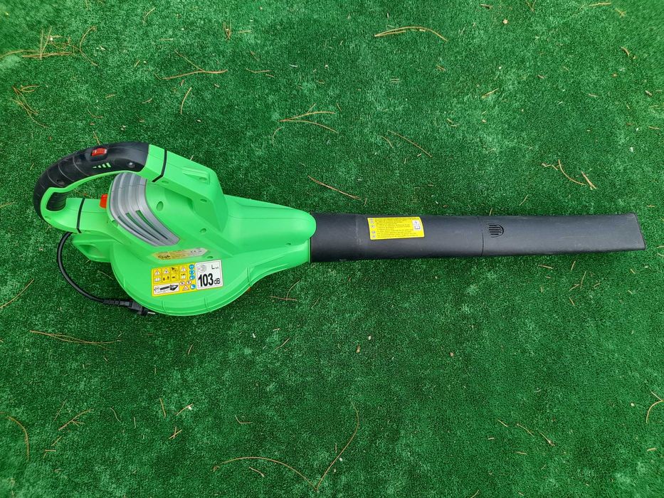 Aspirador, soprador e triturador de jardim