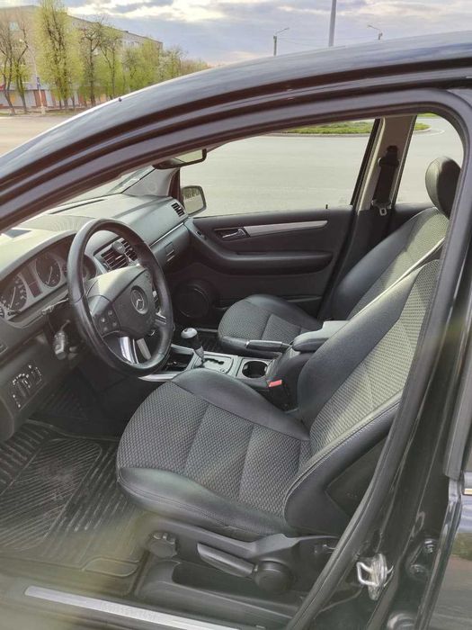 Mercedes-Benz B-Class B 180