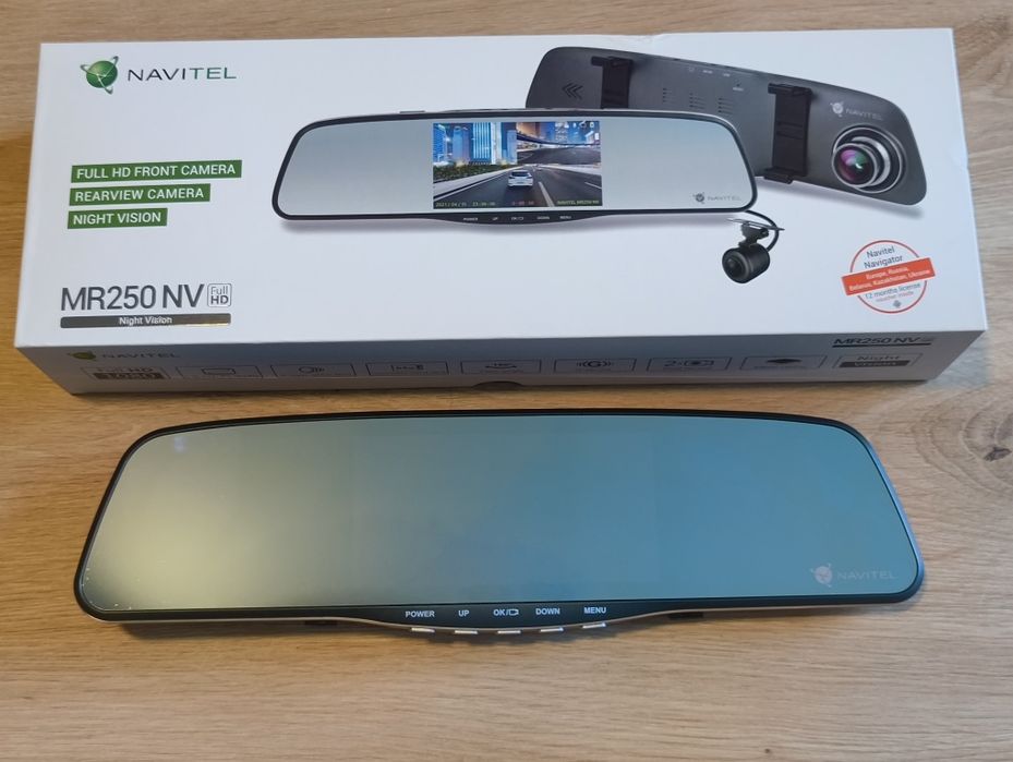Kamera samochodowa Navitel MR250NV z kamerą cofania