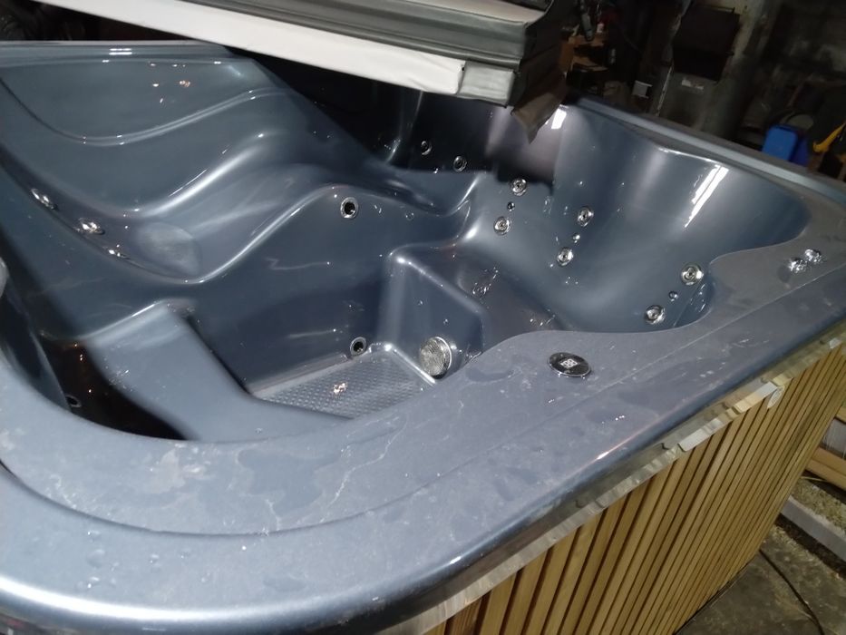 Balia ogrodowa jacuzzi