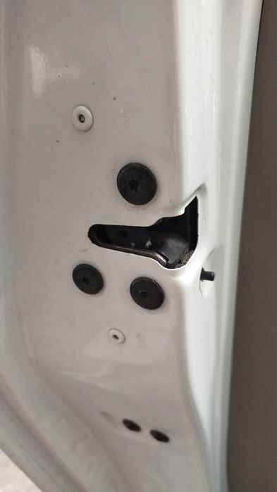 Fechadura / fecho porta trás esquerdo RENAULT Zoe (BFM_)