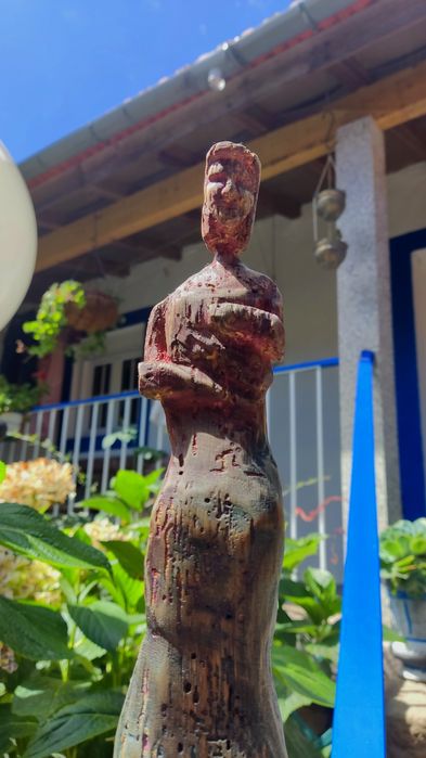 Estátua em Madeira