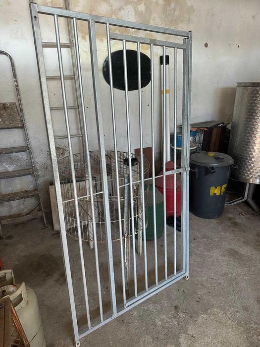 Frente para canis pré fabricadas
