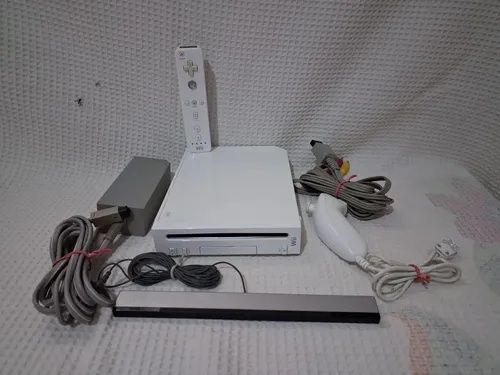 Nintendo Wii completo. Acompanha 1 jogo original.