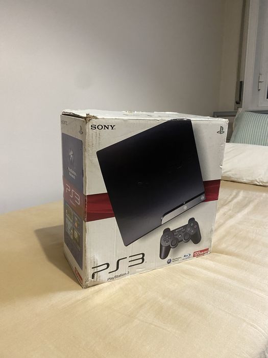 Playstation 3 na caixa com pouquissimo uso